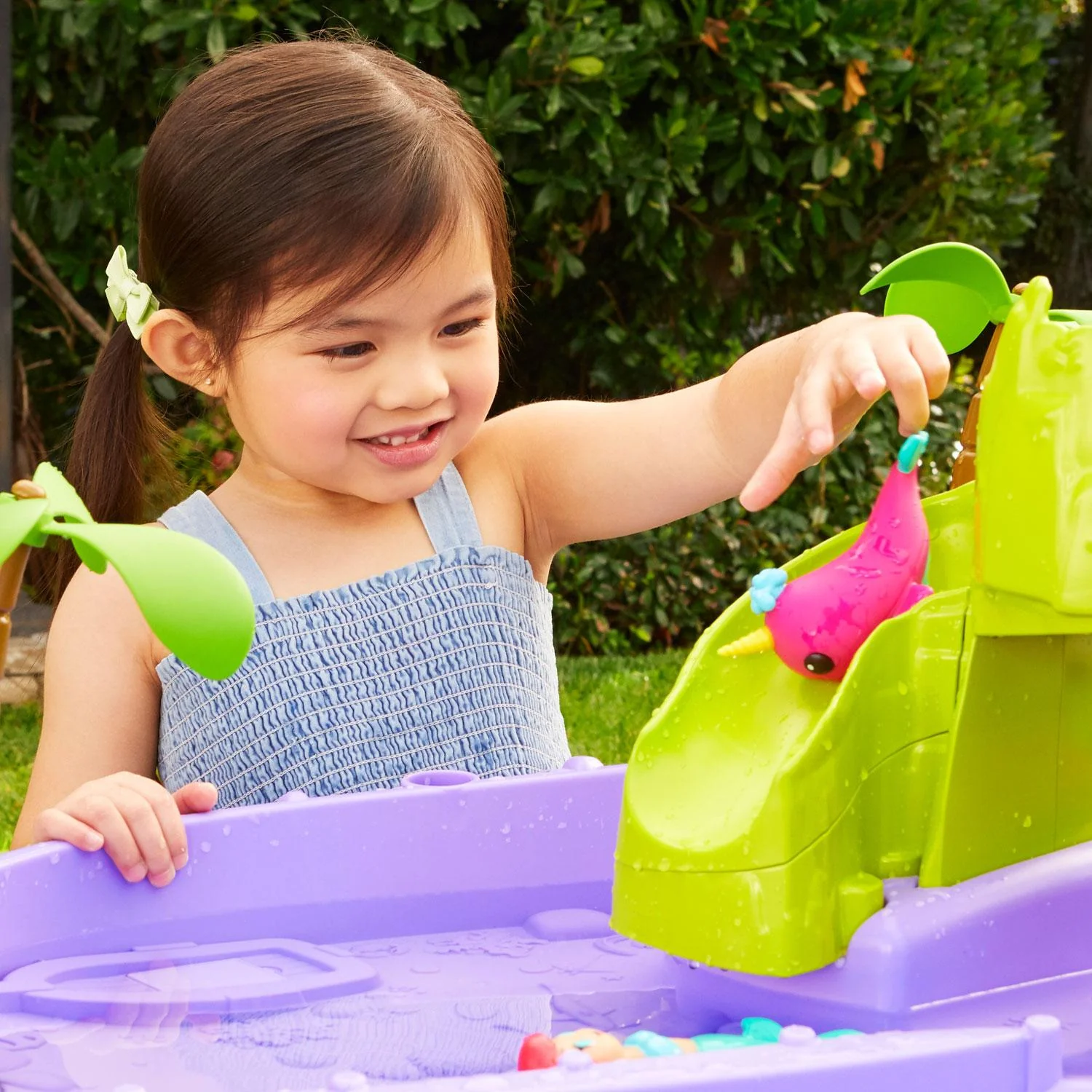 Little Tikes Mermaid Island Wavemaker Water Table - Image 5