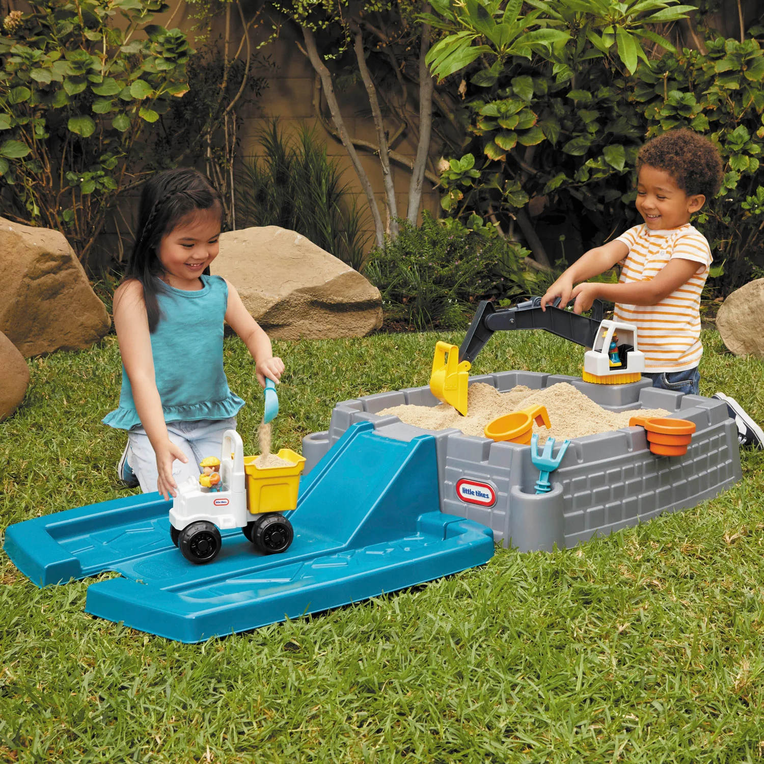 Little Tikes Dirt Diggers Excavator Sandbox - Image 2