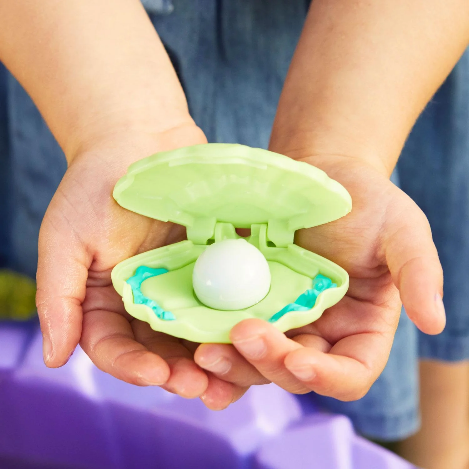 Little Tikes Mermaid Island Wavemaker Water Table - Image 6