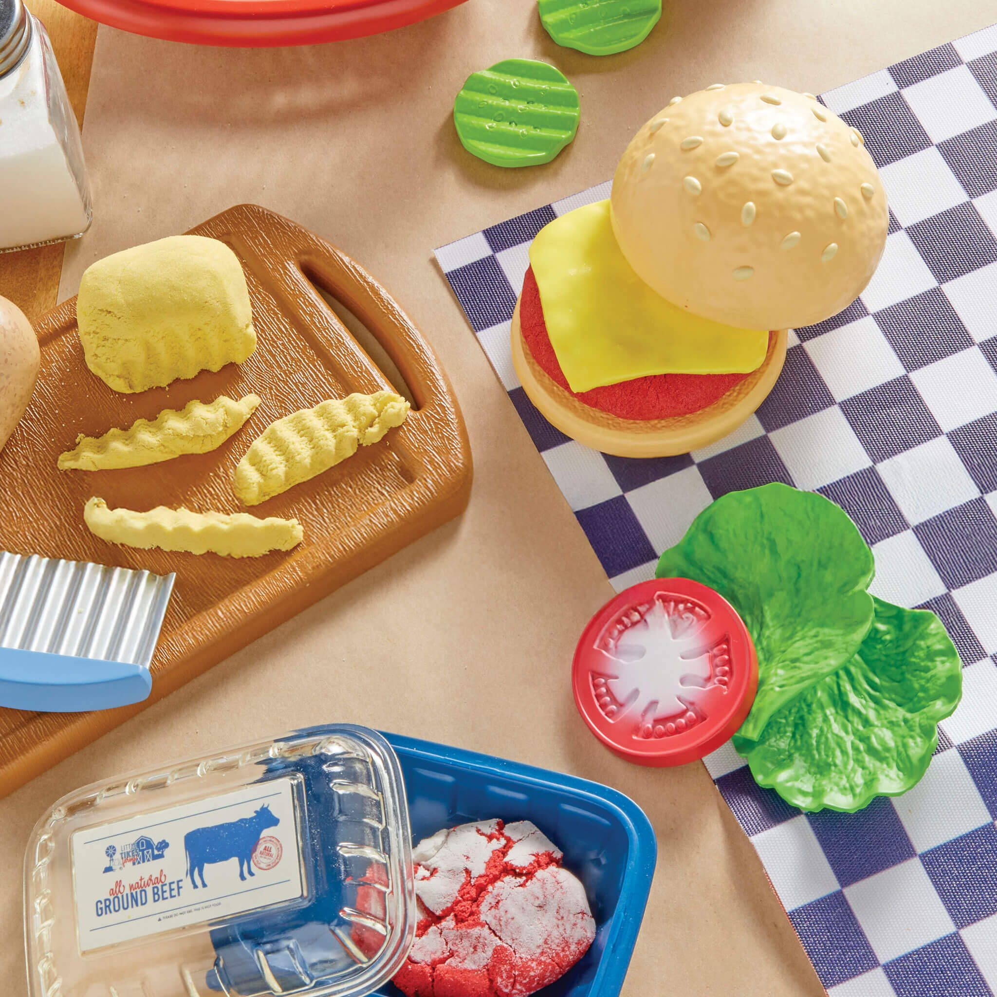 Little Tikes Creative Chefs Cheeseburger and Fries Kit - Image 6