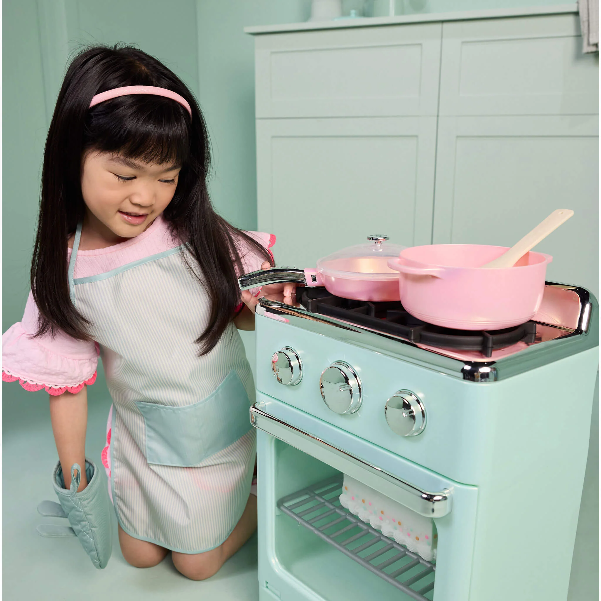 Little Tikes Sweet Spaces Apron & Oven Mitt Set - Image 2
